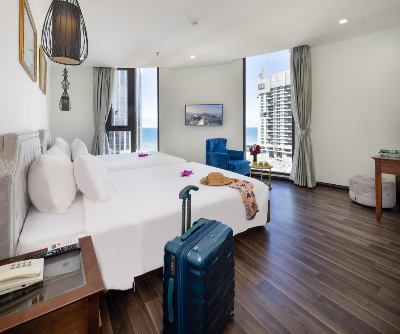 Minh Chau Premium Hotel Danang Экстерьер фото