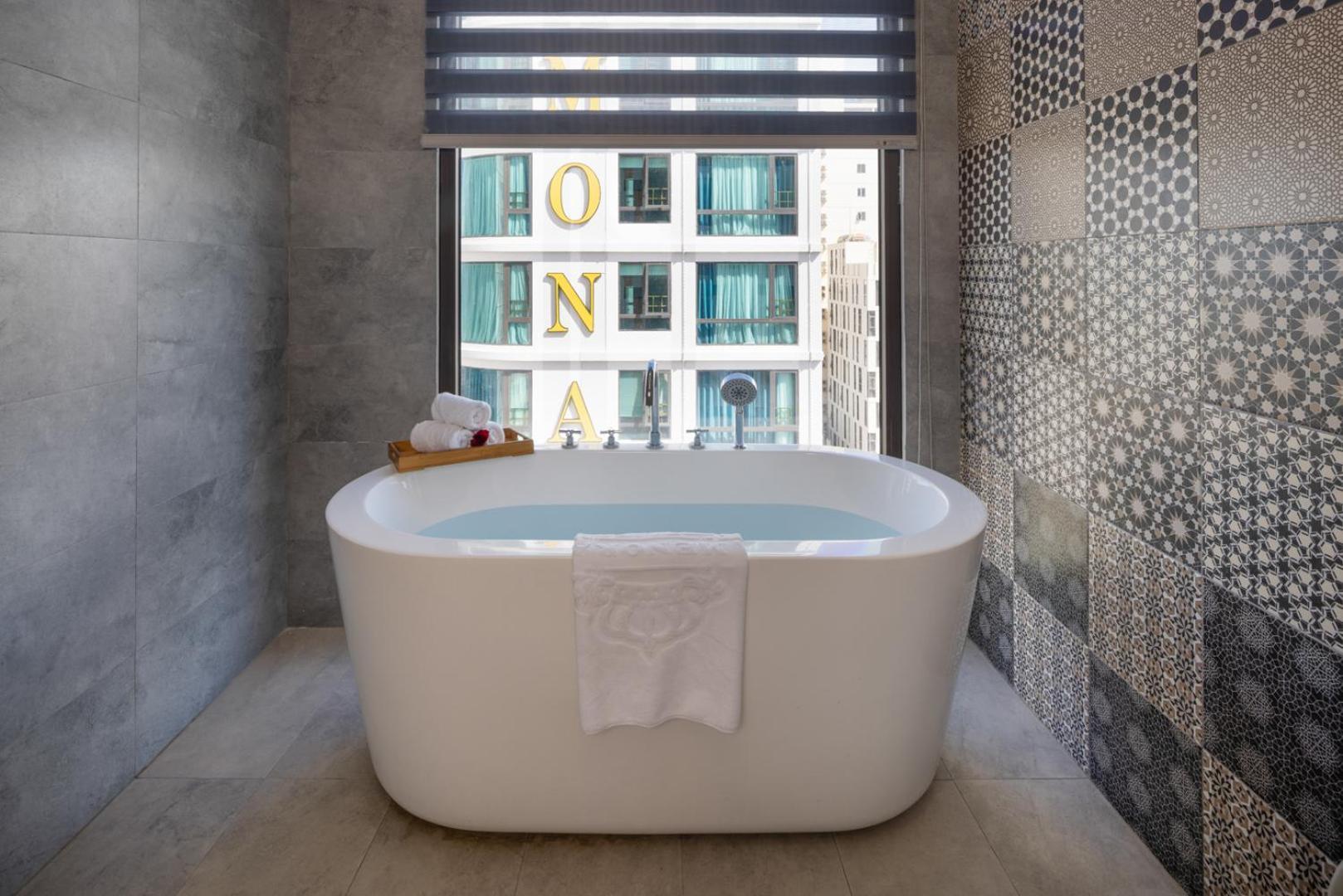 Minh Chau Premium Hotel Danang Экстерьер фото